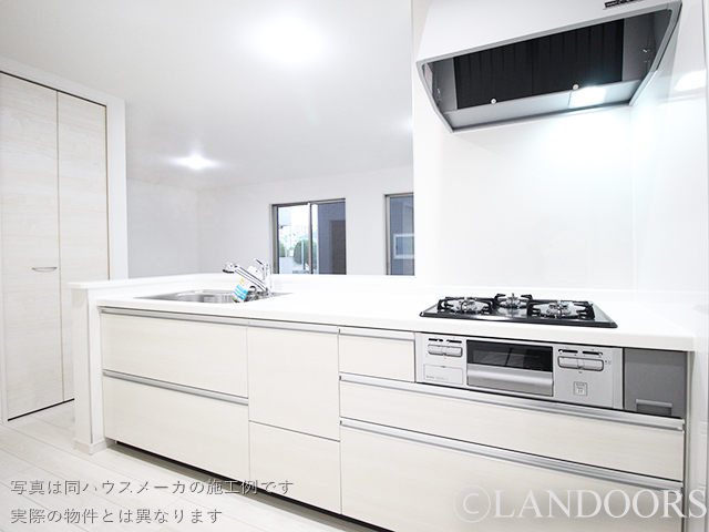 建売住宅の施工例｜キッチン白（名古屋市）｜一建設（リーブルガーデン）