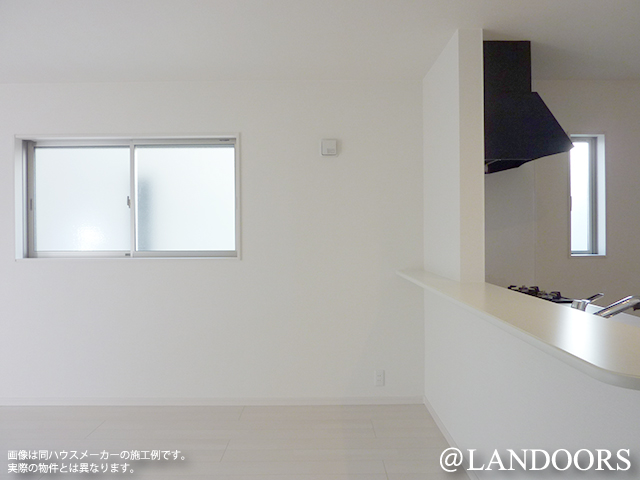 建売住宅の施工例｜リビング+キッチン（名古屋市）｜アイディホーム（リナージュ）
