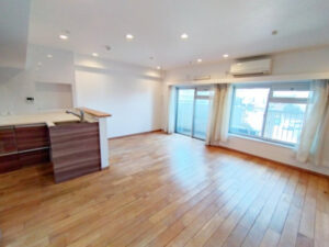 中富住宅西棟・B112・イーグランド