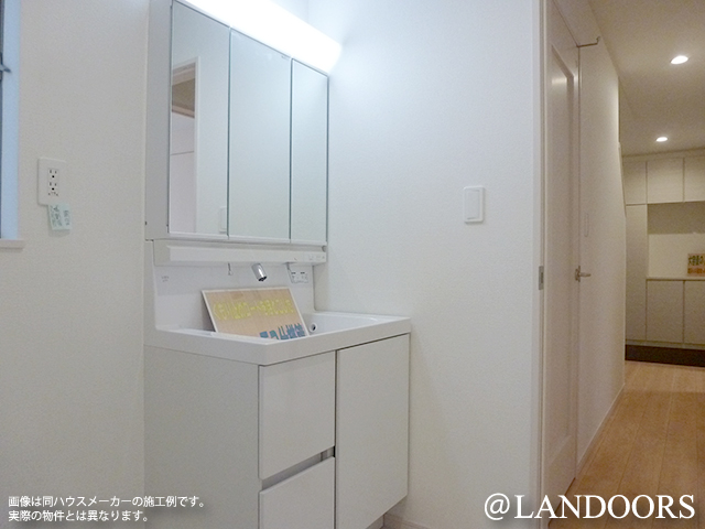 建売住宅の施工例｜洗面化粧台（名古屋市）｜飯田産業（ハートフルタウン）