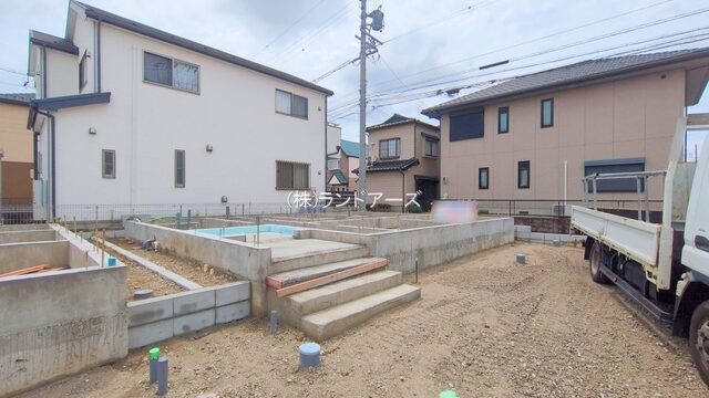 建売住宅の外観写真（あま市新居屋-第13_4号棟・アーネストワン/クレイドルガーデン）