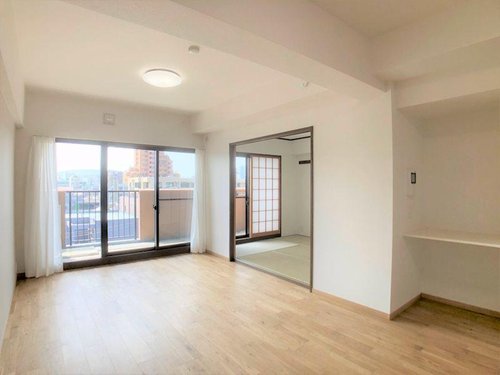 リビング - 株式会社ランドアーズ|名古屋の一戸建て(建売・中古戸建)・中古マンション・賃貸管理・不動産売却 コンセール名城公園・501・(株)ホームネット