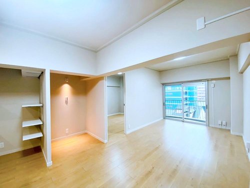リビング (2) - 株式会社ランドアーズ|名古屋の一戸建て(建売・中古戸建)・中古マンション・賃貸管理・不動産売却 チサンマンション徳川町・505・デイライフ(株)
