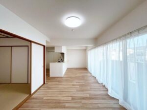 ライオンズマンション浄心・302・ (株)未来都市開発