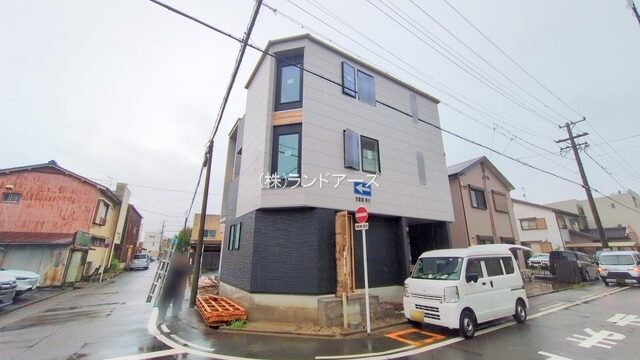 建売住宅の外観写真（中川区露橋026【2】_1号棟・メルディア）