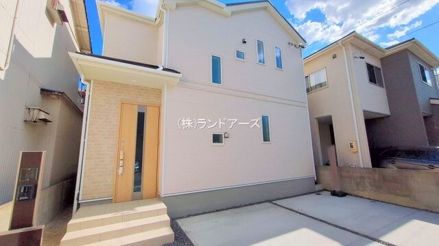建売住宅の外観写真（北区六が池町4期_1号棟・飯田産業/ハートフルタウン）