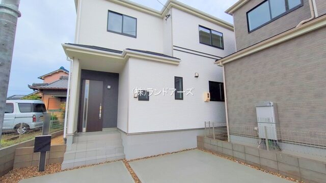 建売住宅の外観写真（北名古屋市二子屋敷_2号棟・飯田産業/ハートフルタウン）