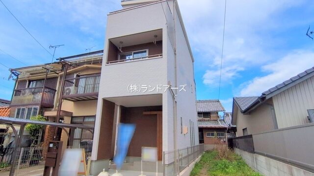 建売住宅の外観写真（北名古屋市六ツ師北屋敷・アイダ設計/いろどりアイタウン）