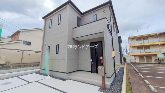 建売住宅の外観写真（北名古屋市片場第二_1号棟・一建設/リーブルガーデン）