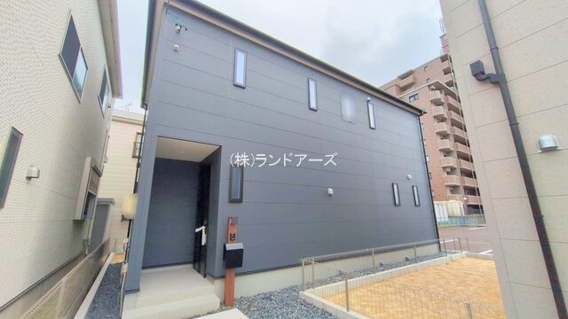 建売住宅の外観写真（北名古屋市片場第二_2号棟・一建設/リーブルガーデン）