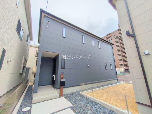 建売住宅の外観写真（北名古屋市片場第二_2号棟・一建設/リーブルガーデン）