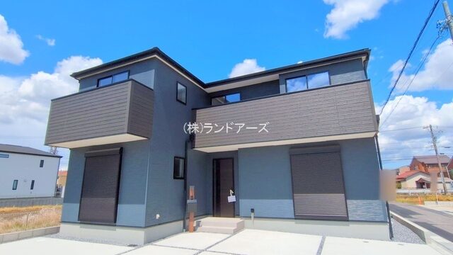 建売住宅の外観写真（北名古屋市鍛冶ケ一色第二_2号棟・一建設/リーブルガーデン）