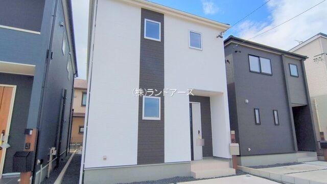 建売住宅の外観写真（北名古屋市鍜冶ケ一色西_2号棟・一建設/リーブルガーデン）