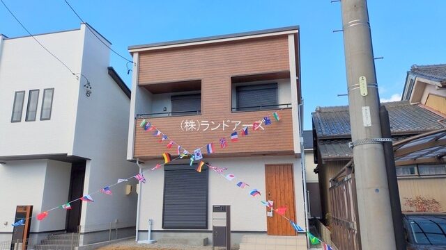 建売住宅の外観写真（名古屋市港区惟信町4丁目_2号棟・東栄住宅/ブルーミングガーデン）