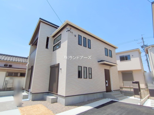 名古屋市港区船頭場2丁目(806)_6号棟_20250507_1_0795061 - 株式会社ランドアーズ|名古屋の一戸建て(建売・中古戸建)・中古マンション・賃貸管理・不動産売却 建売住宅の外観写真(名古屋市港区船頭場2丁目806_6号棟・東栄住宅/ブルーミングガーデン)