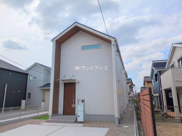 名古屋緑区東神の倉3丁目24-1期_1号棟_20250501_2_0796746 - 株式会社ランドアーズ|名古屋の一戸建て(建売・中古戸建)・中古マンション・賃貸管理・不動産売却 建売住宅の外観写真(名古屋緑区東神の倉3丁目24-1期_1号棟・アイディホーム/リナージュ)