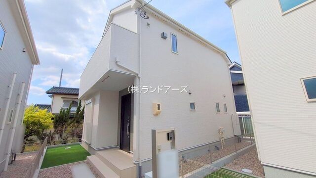 建売住宅の外観写真（名古屋緑区東神の倉3丁目24-1期_2号棟・アイディホーム/リナージュ）