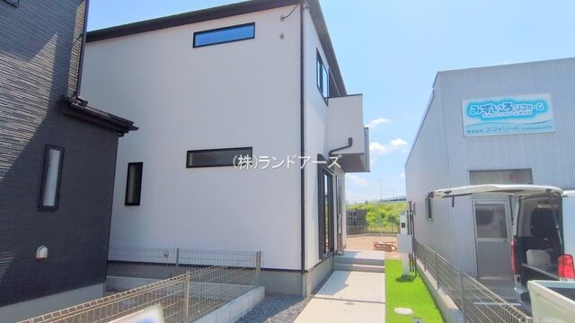 建売住宅の外観写真（大治町三本木3期2棟_2号棟・タクトホーム/グラファーレ）