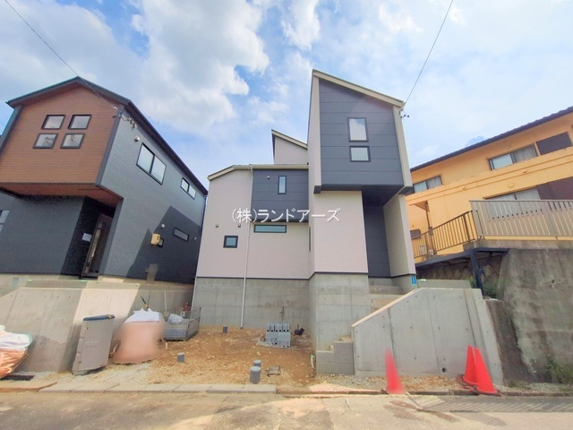 建売住宅の外観写真（愛知郡東郷町白鳥3丁目_1号棟・東栄住宅/ブルーミングガーデン）