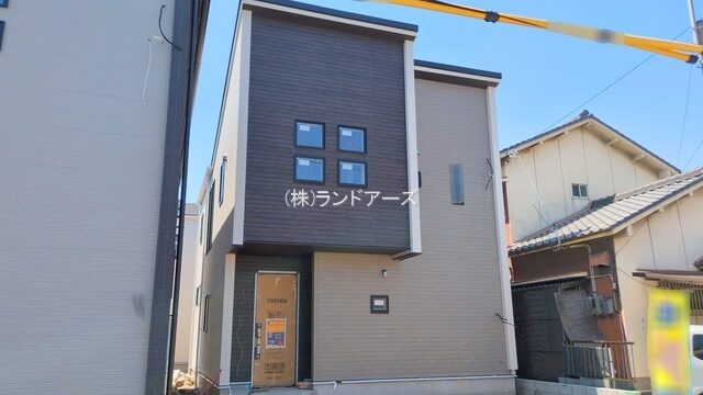 建売住宅の外観写真（春日井市中野町2丁目10-8_1号棟・東栄住宅/ブルーミングガーデン）