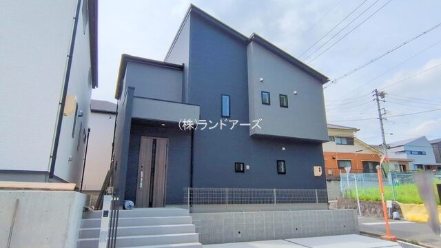 建売住宅の外観写真（東郷町春木台2期3棟_1号棟・タクトホーム/グラファーレ）