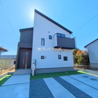 建売住宅の外観写真（稲沢市平野町2棟_1号棟・タクトホーム/グラファーレ）