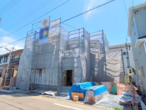 西区清里町4期_2号棟・飯田産業