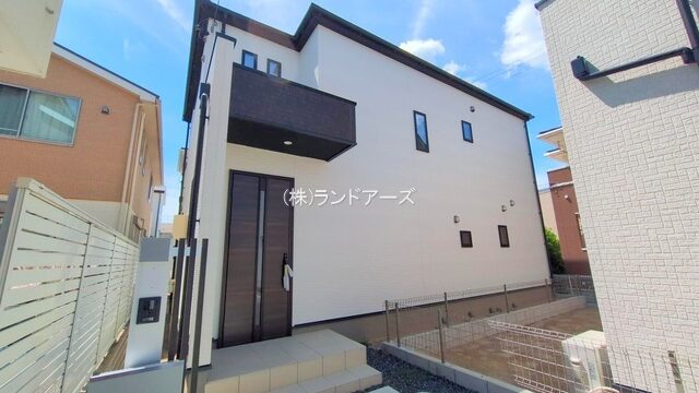 建売住宅の外観写真（豊山町豊場4期4棟_2号棟・タクトホーム/グラファーレ）