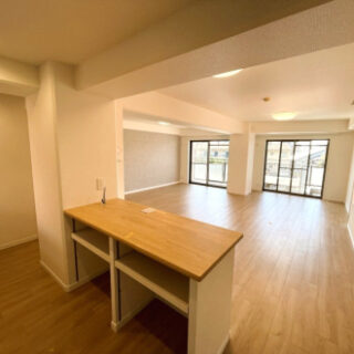 廻間公園南マンション・302・(株)イーグランド