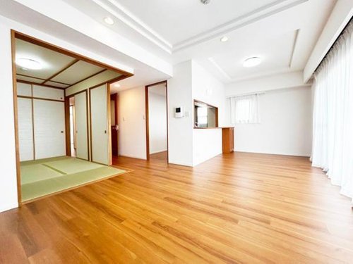 リビング - 株式会社ランドアーズ|名古屋の一戸建て(建売・中古戸建)・中古マンション・賃貸管理・不動産売却 藤和シティホームズ滝子・602・(株)ムゲンエステート