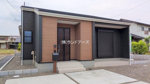 建売住宅の外観写真（一宮市明地第4_1号棟・一建設/リーブルガーデン）