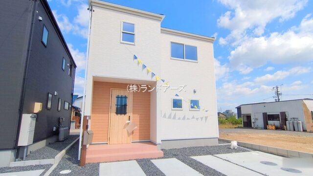 建売住宅の外観写真（一宮市浅井町_2号棟・一建設/リーブルガーデン）