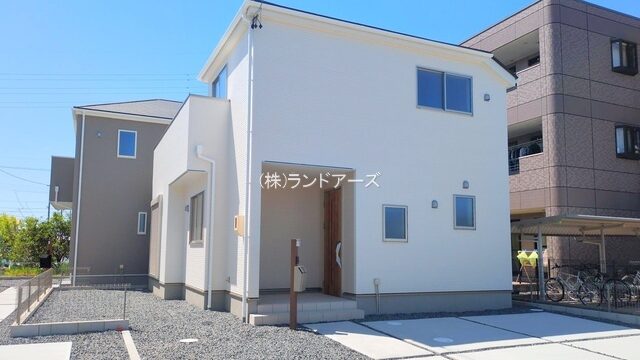 建売住宅の外観写真（一宮市馬見塚西ノ山_1号棟・一建設/リーブルガーデン）