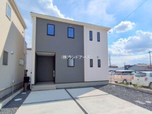 建売住宅の外観写真（一宮市馬見塚西ノ山_5号棟・一建設/リーブルガーデン）