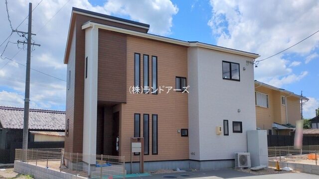 建売住宅の外観写真（丹羽郡扶桑町斎藤5-1_2号棟・東栄住宅/ブルーミングガーデン）