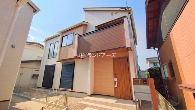 建売住宅の外観写真(春日井市中央台7丁目(14-18)_2号棟・東栄住宅/ブルーミングガーデン)