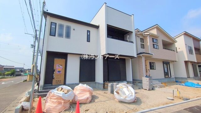建売住宅の外観写真（江南市飛高町栄305_1号棟・東栄住宅/ブルーミングガーデン）