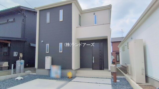 建売住宅の外観写真（稲沢市一色上方町_2号棟・一建設/リーブルガーデン）