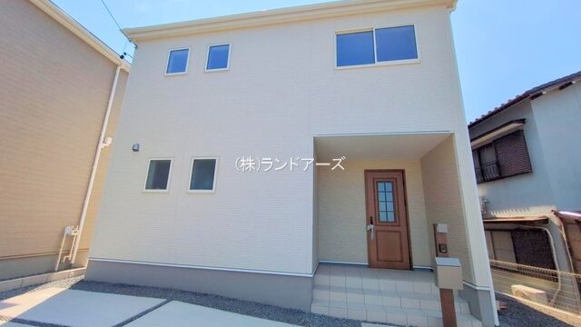 建売住宅の外観写真（稲沢市平和町西光坊宮西_1号棟・一建設/リーブルガーデン）