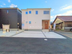 建売住宅の外観写真（稲沢市治郎丸中町_1号棟・一建設/リーブルガーデン）