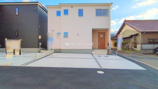 建売住宅の外観写真（稲沢市治郎丸中町_1号棟・一建設/リーブルガーデン）