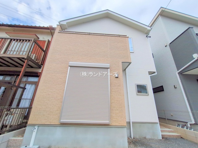 建売住宅の外観写真（刈谷市泉田町絵下城_2号棟・アイダ設計/いろどりアイタウン）