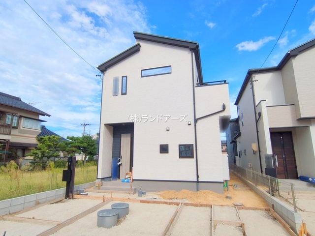北名古屋市六ツ師7期8棟_1号棟_20250918_1_0832939 - 株式会社ランドアーズ|名古屋の一戸建て(建売・中古戸建)・中古マンション・賃貸管理・不動産売却 建売住宅の外観写真(北名古屋市六ツ師7期8棟_1号棟・タクトホーム/グラファーレ)
