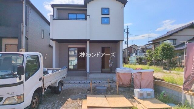建売住宅の外観写真（北名古屋市六ツ師7期8棟・タクトホーム/グラファーレ）