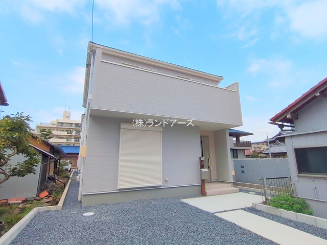 小牧市間々本町_2号棟_20251007_1_0825199 - 株式会社ランドアーズ|名古屋の一戸建て(建売・中古戸建)・中古マンション・賃貸管理・不動産売却 建売住宅の外観写真(小牧市間々本町_2号棟・一建設/リーブルガーデン)
