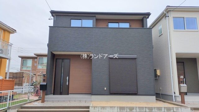 建売住宅の外観写真（常滑市新浜町3丁目第3_1号棟・一建設/リーブルガーデン）