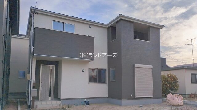 建売住宅の外観写真（常滑市西之口2丁目_1号棟・一建設/リーブルガーデン）