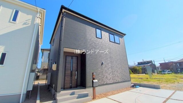 建売住宅の外観写真（常滑市西之口2丁目_5号棟・一建設/リーブルガーデン）
