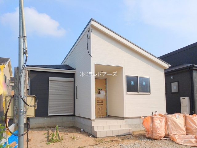 建売住宅の外観写真（常滑市西之口2丁目_8号棟・一建設/リーブルガーデン）