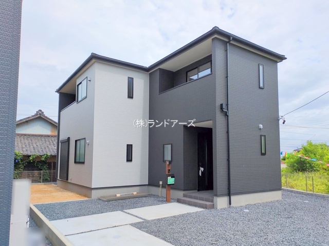 建売住宅の外観写真（常滑市金山_3号棟・一建設/リーブルガーデン）